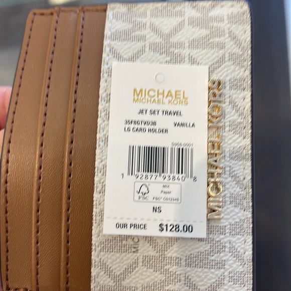 MICHAEL KORS
Leather Large Card Holder Case Wallet 
Vanilla MK Signature 
NWT - Picture 11 of 16